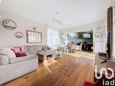 Maison - 169 m² - 9 pièces