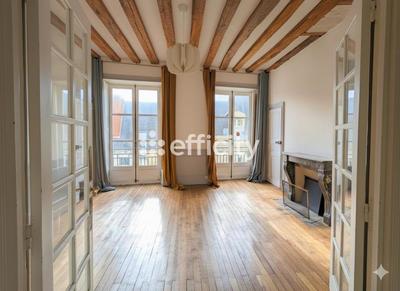 Appartement - 90 m² - 3 pièces