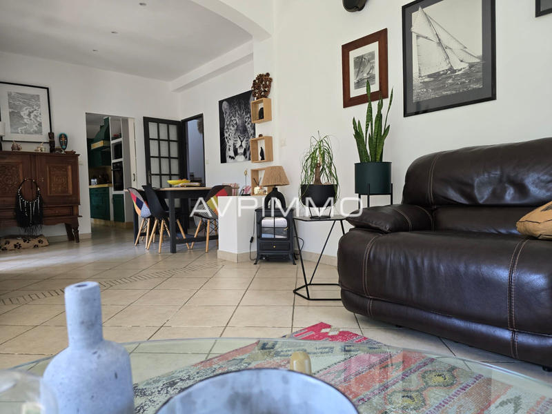 Villa - 145 m² - 4 pièces