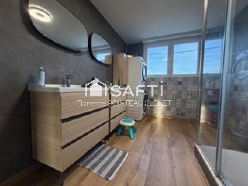 Maison - 203 m² - 10 pièces