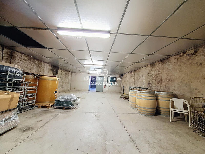 Local d'activités - 730 m²