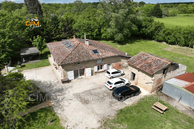 Maison - 220 m² - 7 pièces