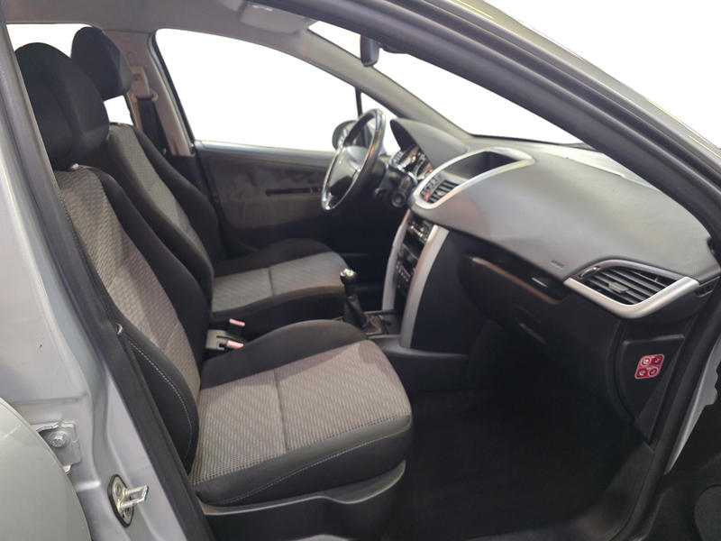 Peugeot 207 - 1.6 HDi 90 Cv Premium