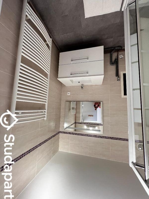 Chambre - 9 m² - 1 pièce