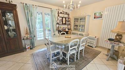 Maison - 121 m² - 6 pièces