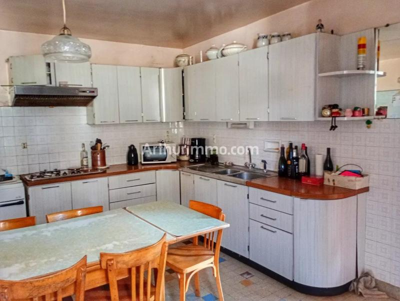 Maison - 243 m² - 8 pièces