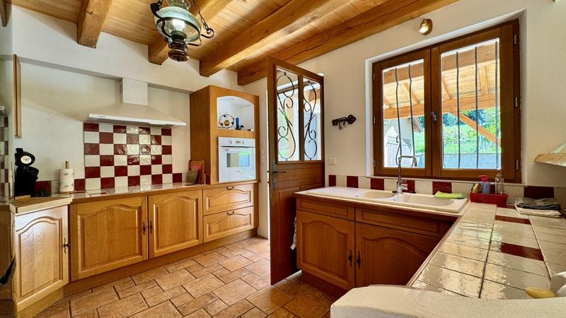 Maison - 170 m² - 5 pièces