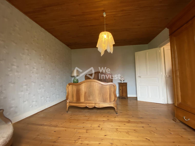 Maison - 250 m² - 15 pièces