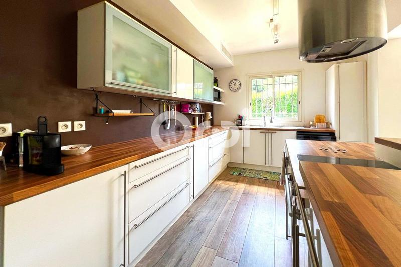 Villa - 140 m² - 5 pièces