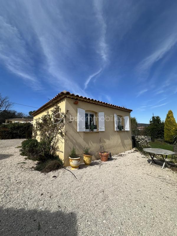 Propriété - 222 m² - 7 pièces