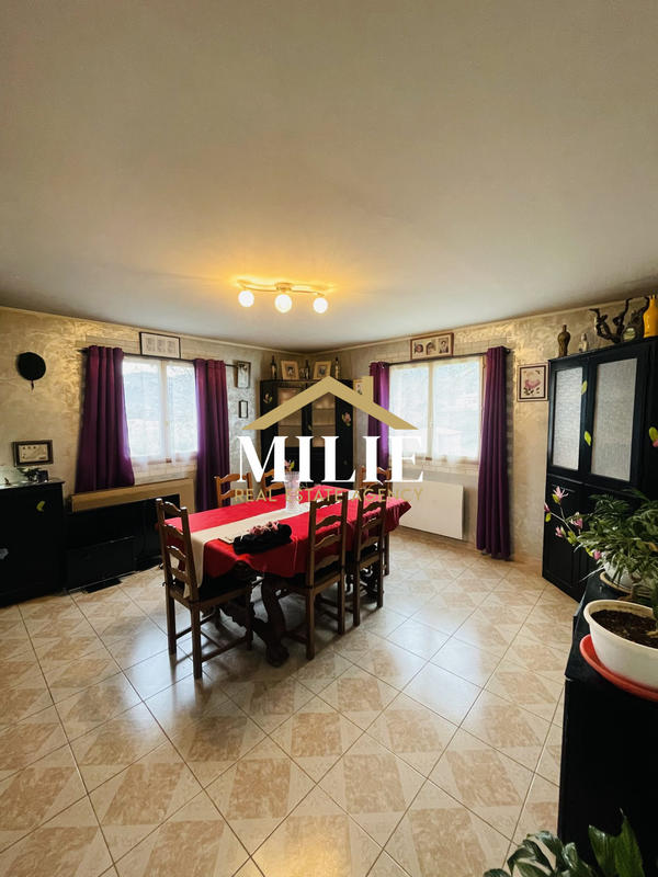 Maison ancienne - 137 m² - 5 pièces