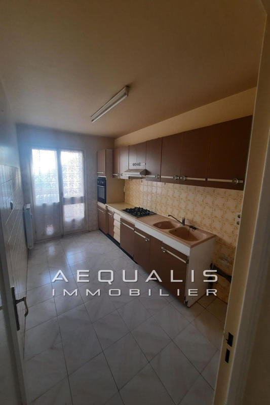 Appartement - 72 m² - 3 pièces