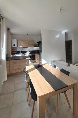 Appartement - 72 m² - 3 pièces