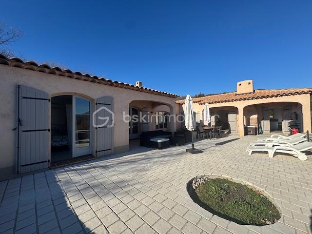 Maison - 145 m² - 5 pièces