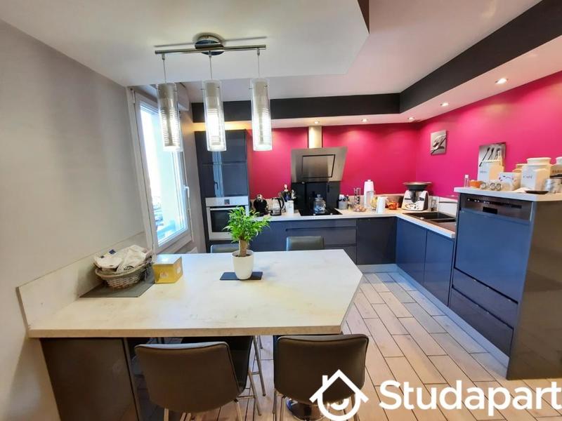 Chambre - 11 m² - 1 pièce