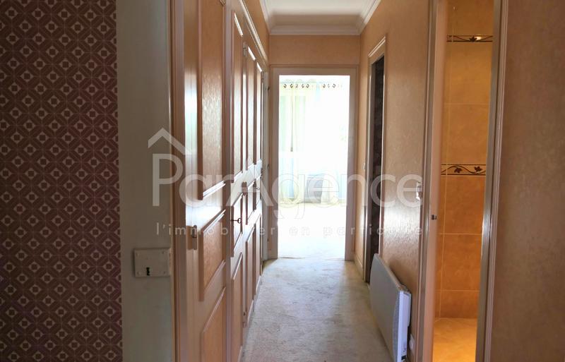 Local commercial - 146 m² - 7 pièces