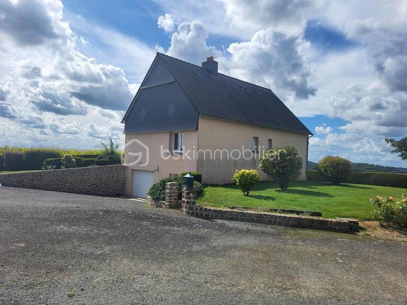 Maison - 140 m² - 7 pièces