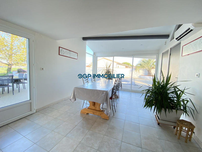 Villa - 180 m² - 6 pièces