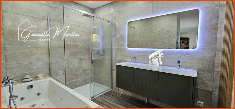 Maison - 212 m² - 7 pièces