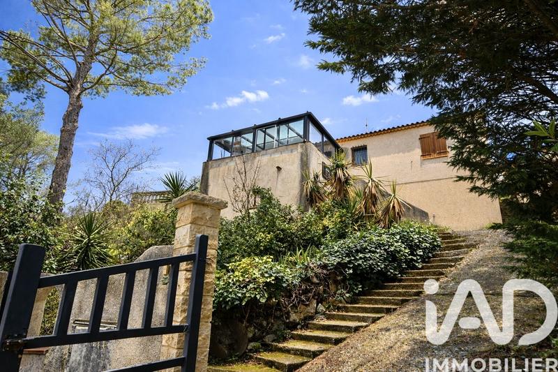 Maison - 98 m² - 4 pièces