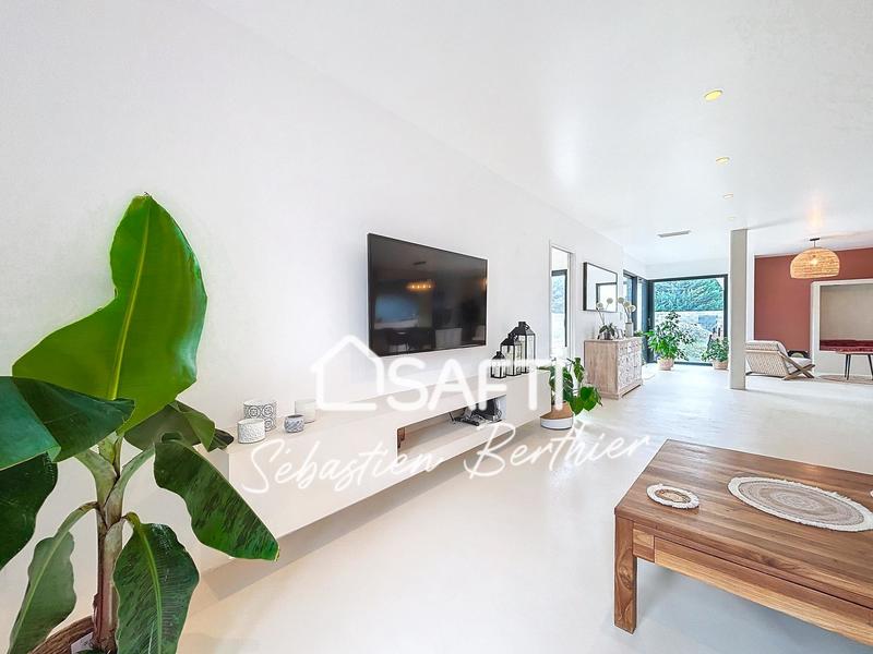 Maison - 190 m² - 6 pièces