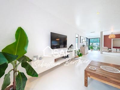 Maison - 190 m² - 6 pièces