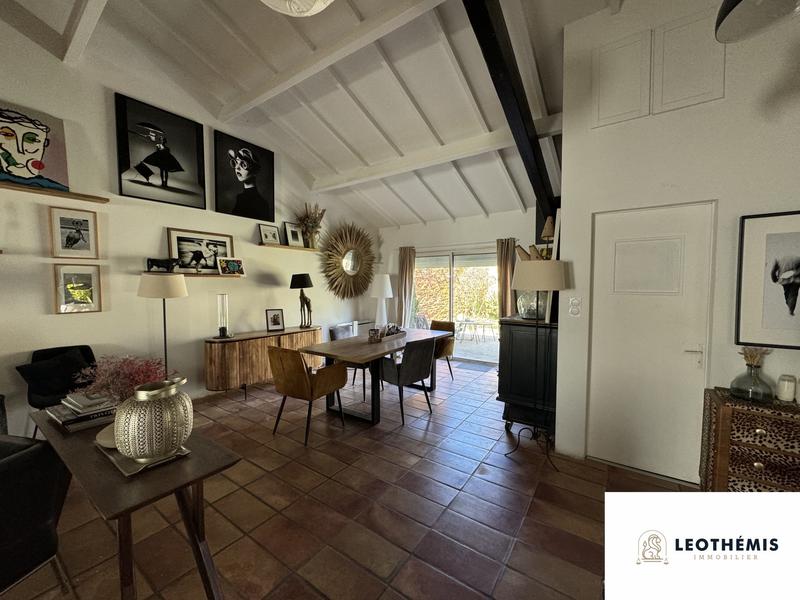 Maison - 184 m² - 5 pièces