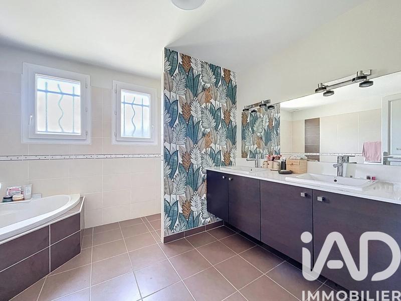 Maison - 120 m² - 4 pièces