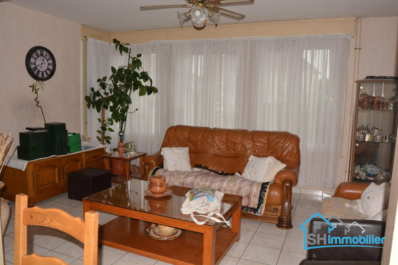 Maison - 90 m² - 5 pièces