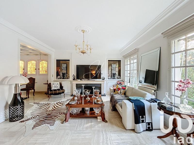 Maison - 190 m² - 8 pièces