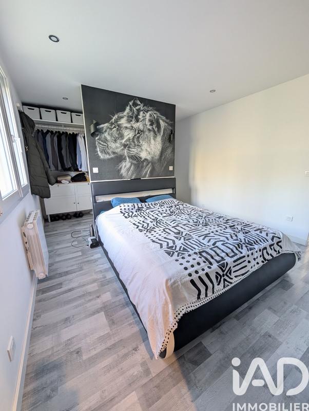 Maison - 141 m² - 8 pièces