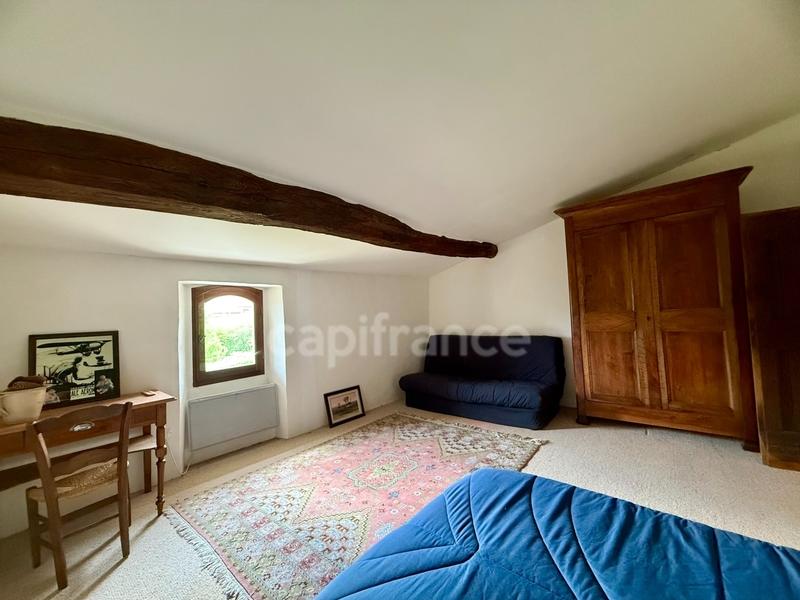 Maison - 185 m² - 9 pièces