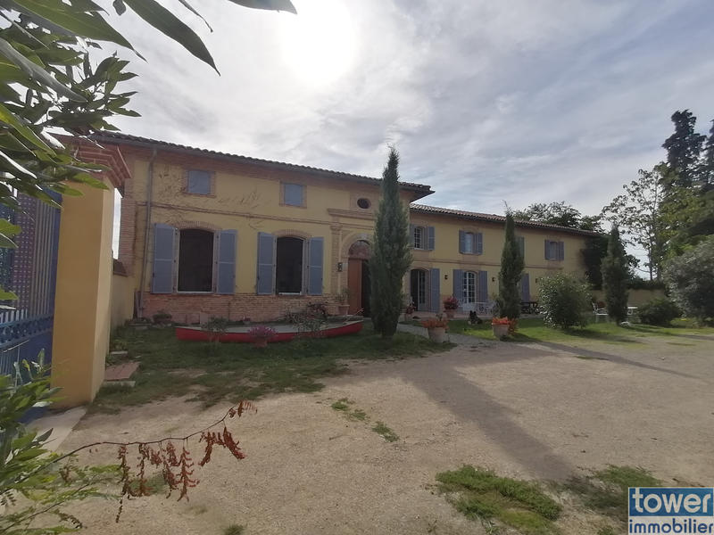 Propriété - 378 m² - 10 pièces