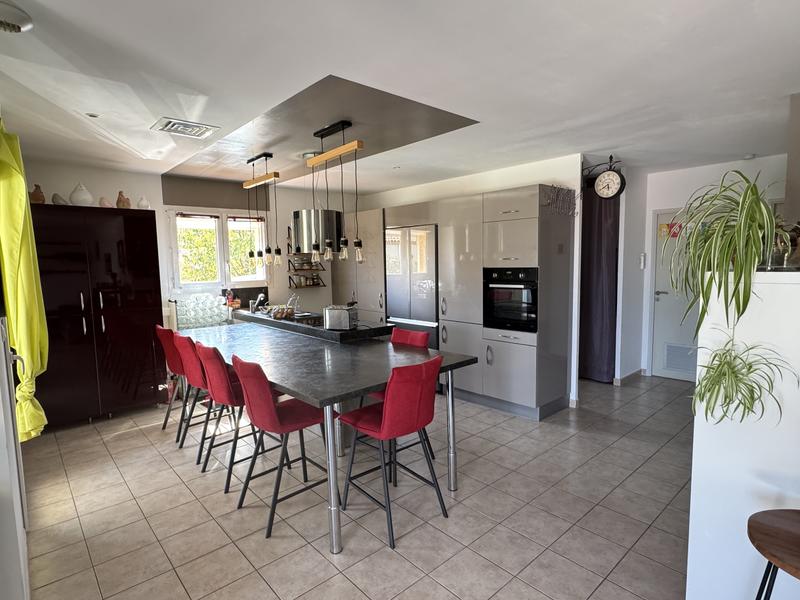 Villa - 111 m² - 4 pièces