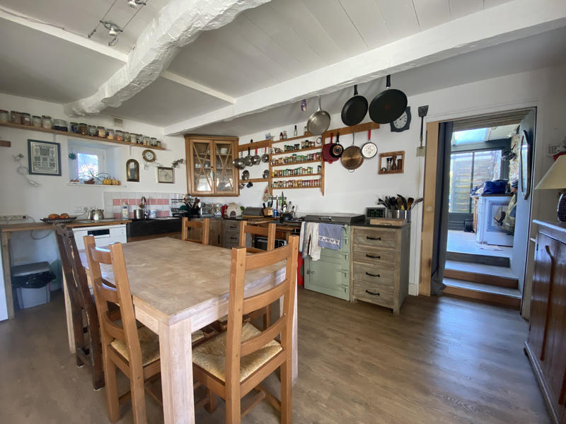 Maison - 111 m² - 6 pièces