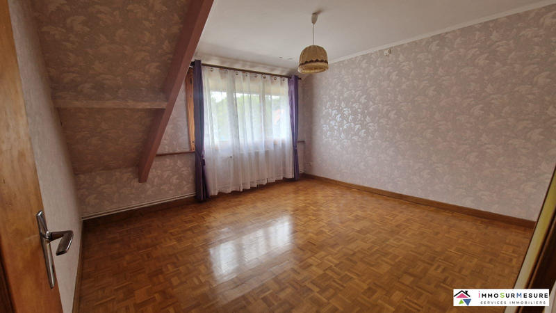 Maison - 156 m² - 8 pièces