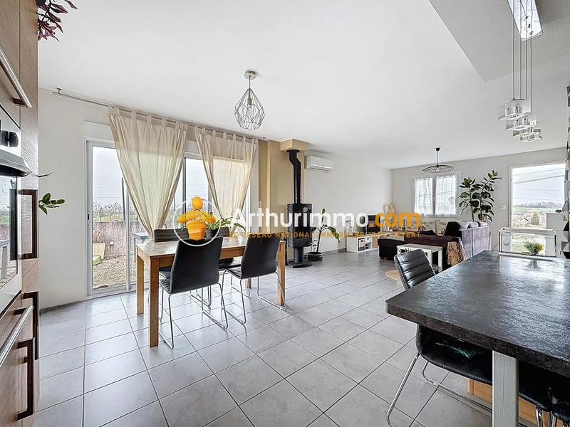 Maison - 92 m² - 4 pièces
