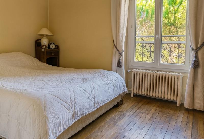 Maison - 283 m² - 11 pièces