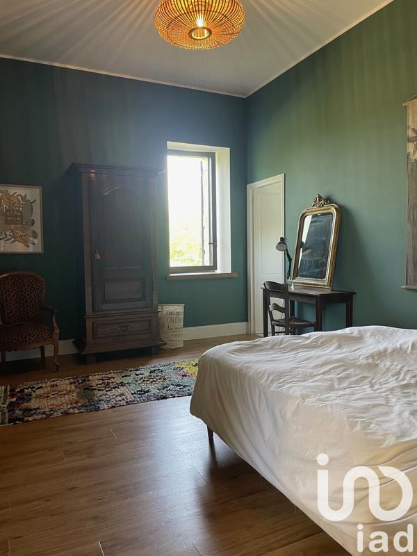 Maison - 409 m² - 8 pièces