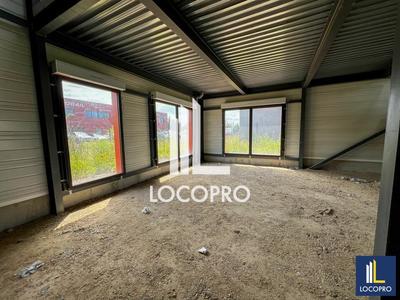 Local d'activité / Entrepôt - 252 m²