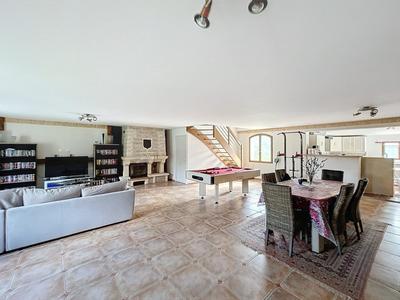 Maison - 163 m² - 5 pièces