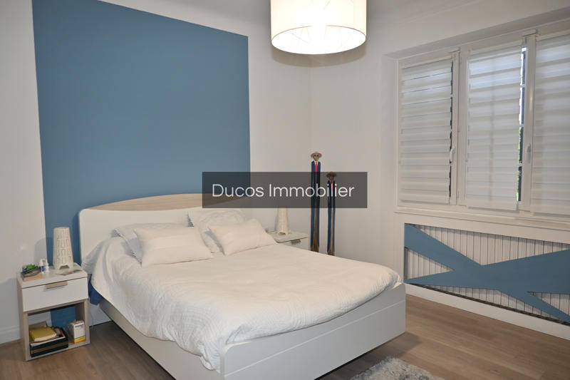 Maison - 235 m² - 7 pièces