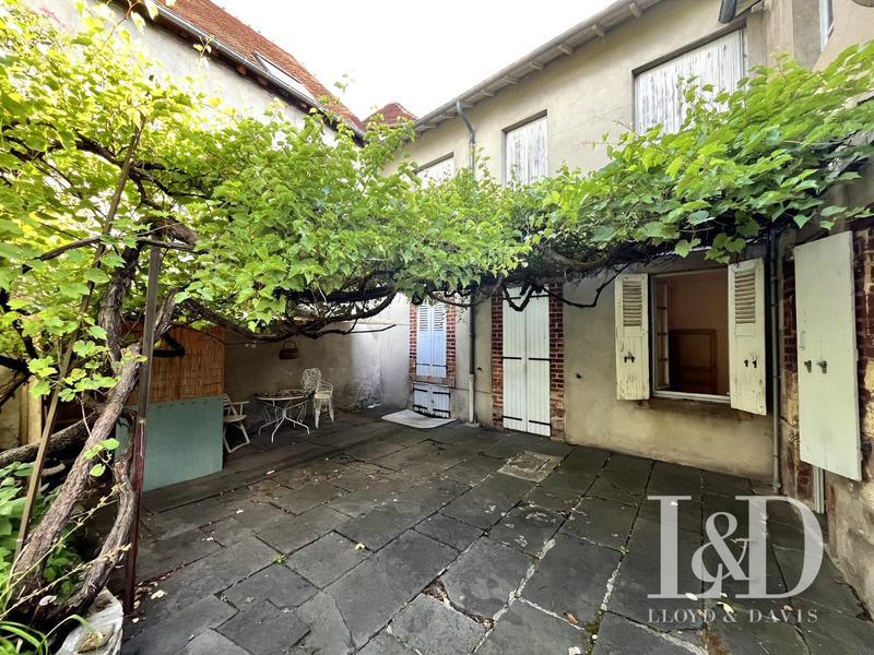 Maison ancienne - 199 m² - 7 pièces