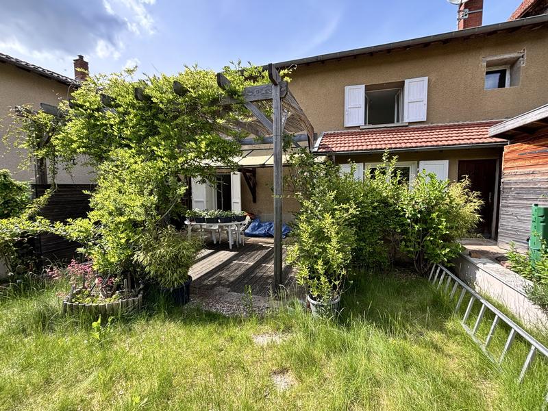 Maison - 92 m² - 5 pièces