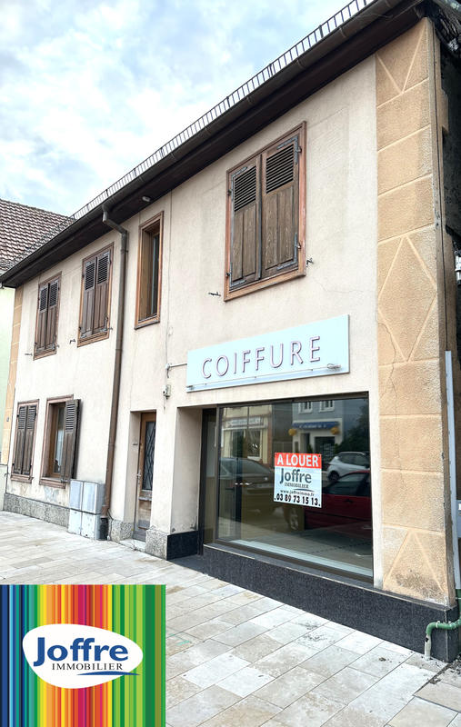 Local commercial - 119 m² - 6 pièces