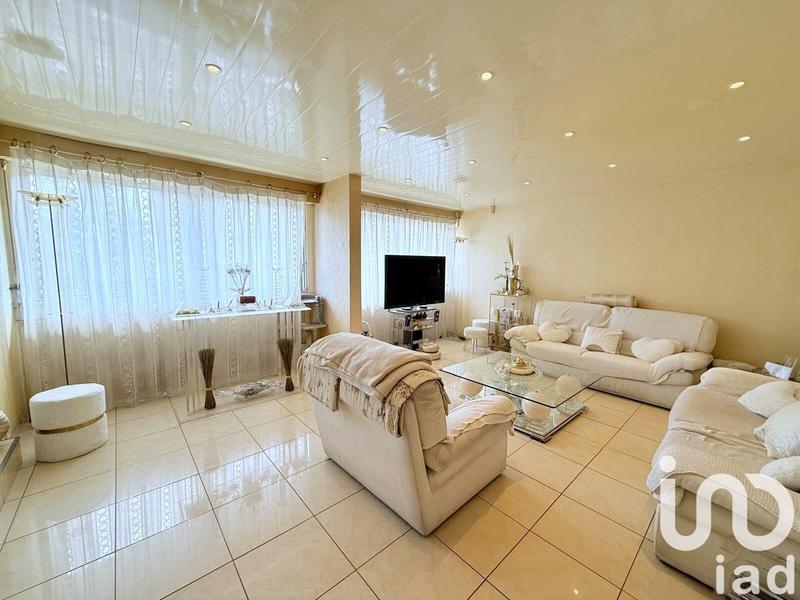 Appartement - 92 m² - 5 pièces