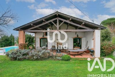 Maison - 260 m² - 9 pièces