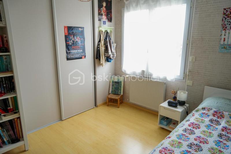 Maison - 230 m² - 9 pièces