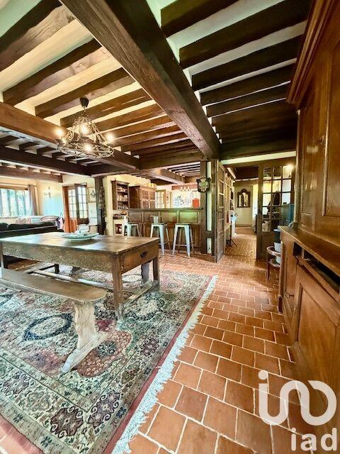 Maison - 300 m² - 13 pièces