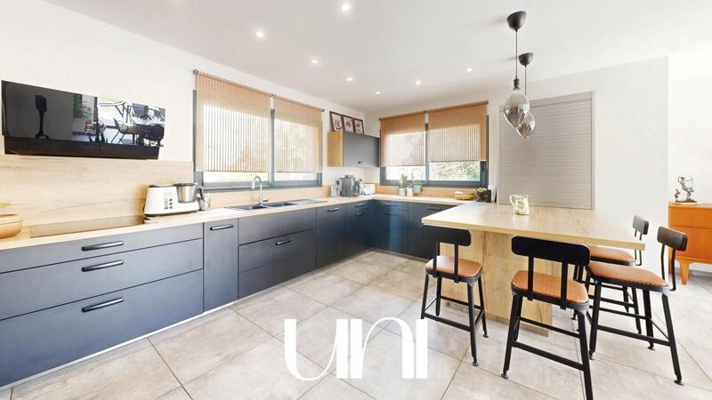 Maison - 172 m² - 5 pièces